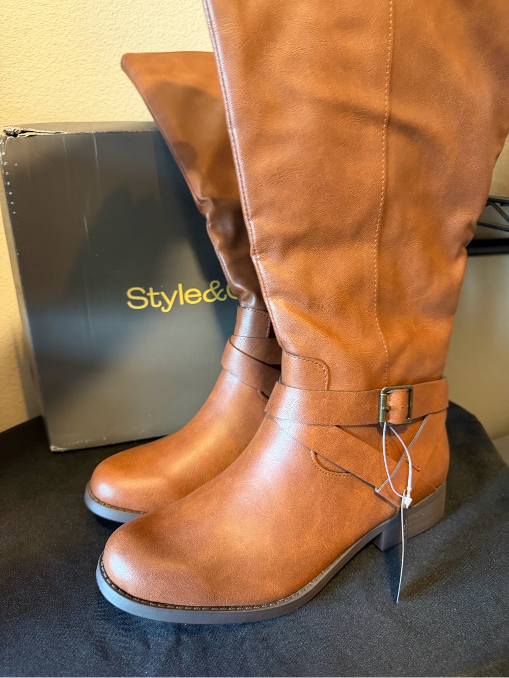 Style & Co “Acorn Brown” Beautiful Fall Boots Sz 8 Wide Calf